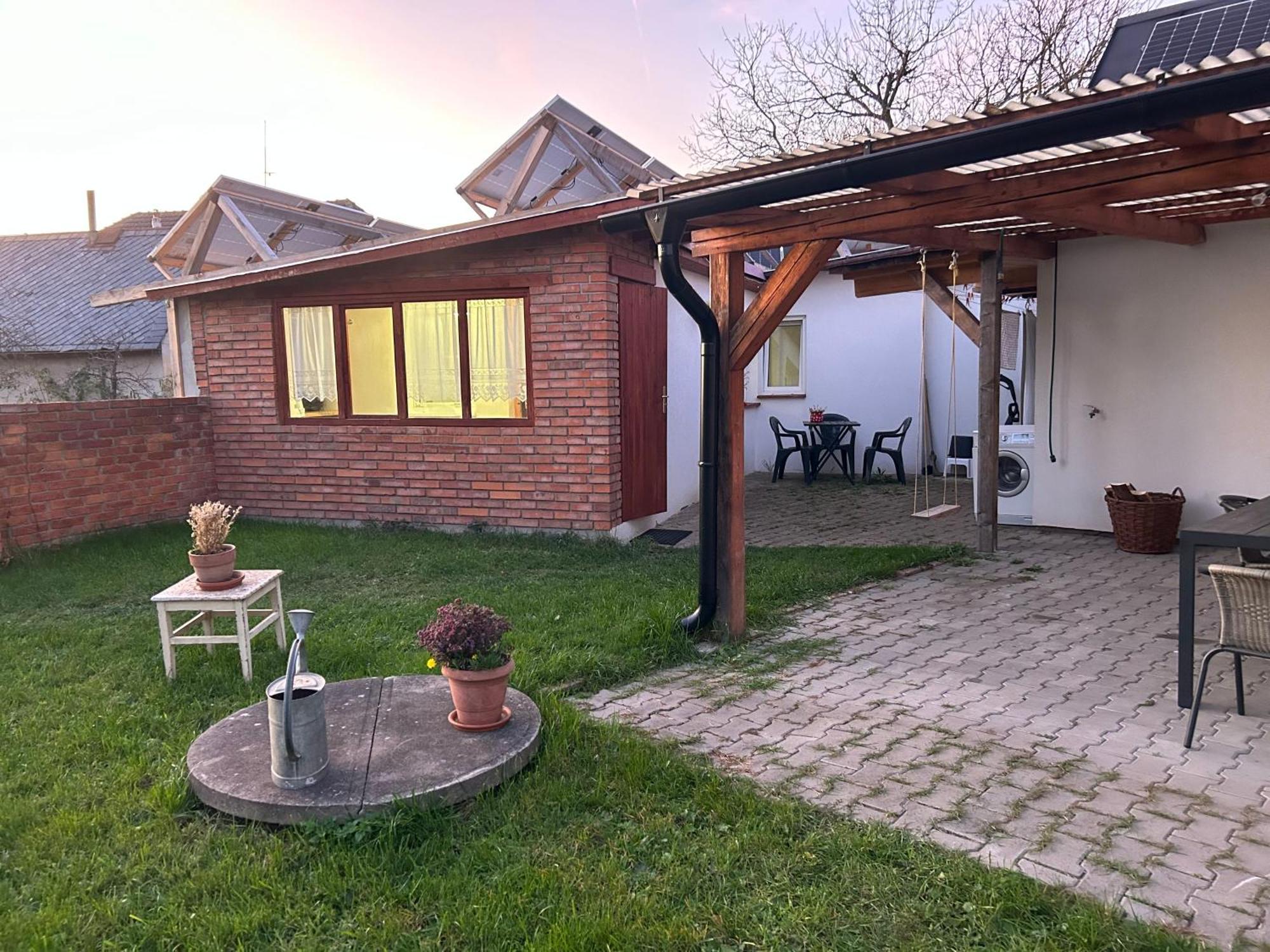 Guesthouse Trncin Mladá Boleslav Екстериор снимка